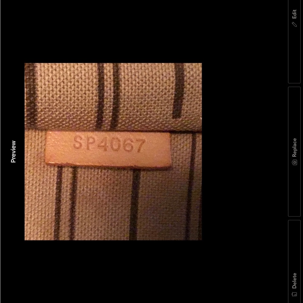 Louis Vuitton Neverfull GM Bag - Picture 11 of 13